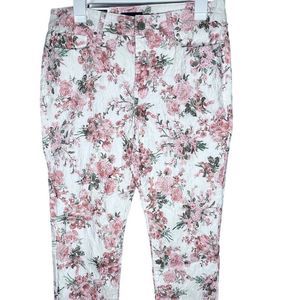 Charter Club Women's Floral Printed Bristol Capri Jeans White Size 10 NWT